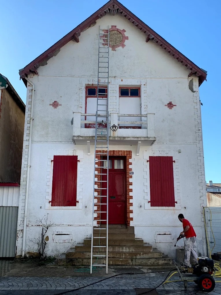 Rénovation de volets et peinture extérieure à Saint-Jean-de-Monts